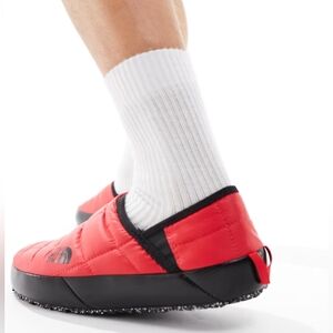 The North Face Thermoball Traction Red and Black Mules Size 14 NWT MSRP $59